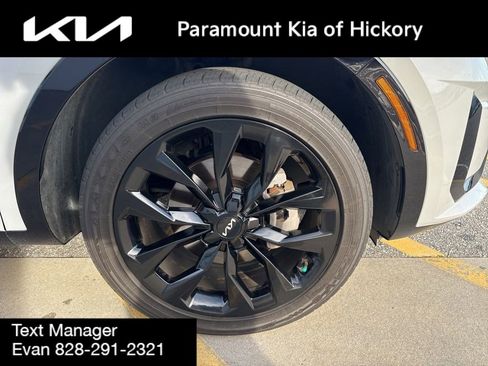 Used 2022 Kia Sorento SX image 10