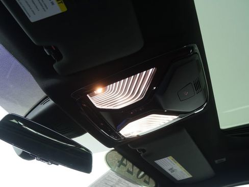 Certified 2024 BMW 430i xDrive Coupe w/ Premium Package image 17