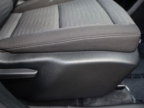 Used 2025 Chevrolet Equinox LT image 14