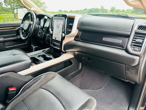 Used 2022 RAM 3500 Laramie AWD/4WD image 16