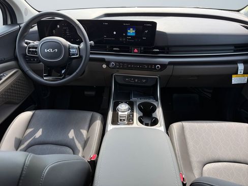 New 2026 Kia Carnival SX image 10