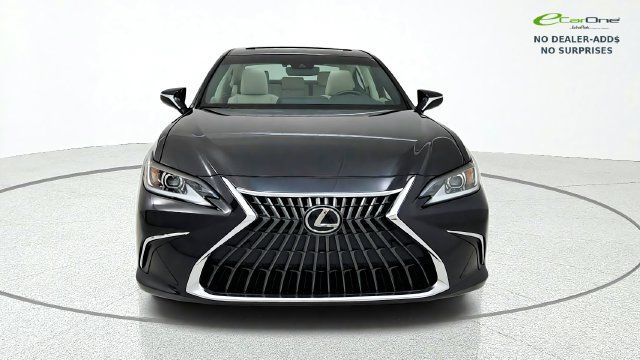 Used 2025 Lexus ES 350 w/ Premium Package FWD image 2