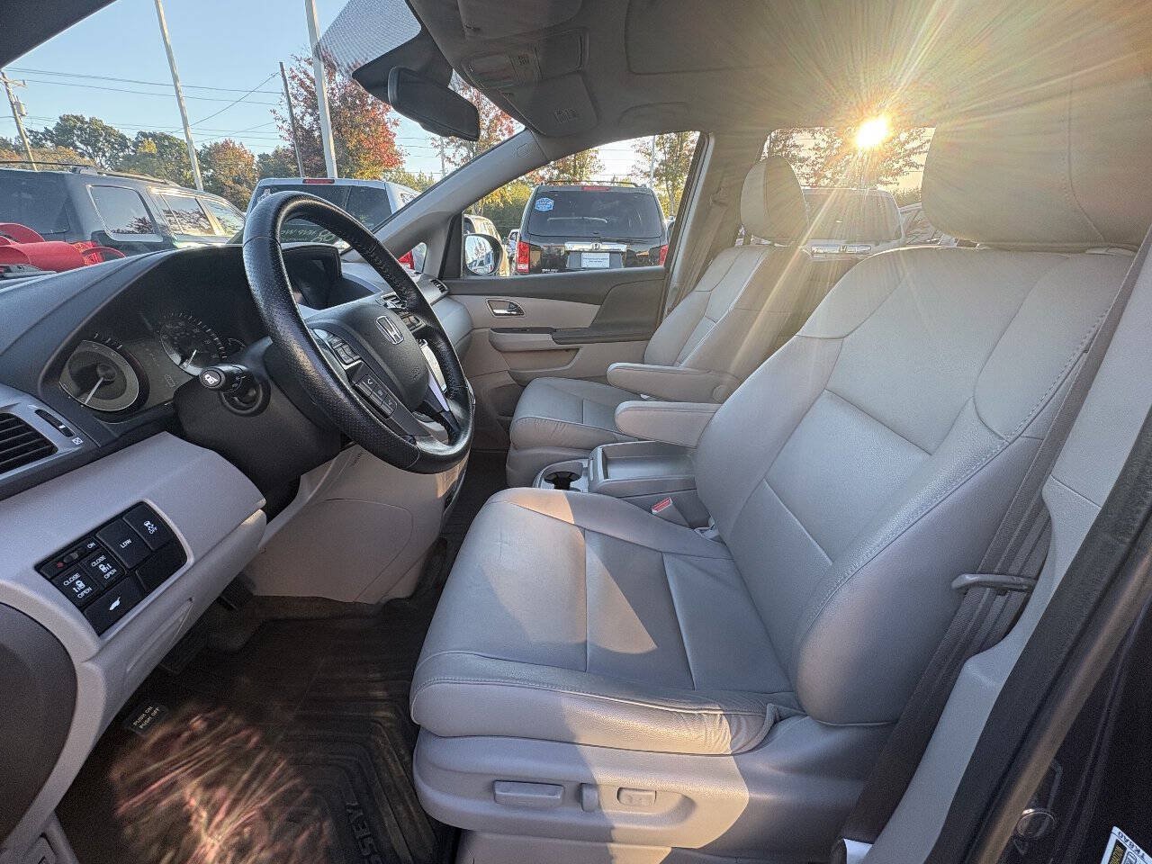 Used 2015 Honda Odyssey EX-L image 10
