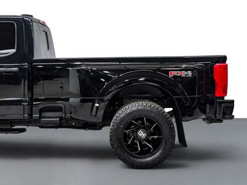 Used 2023 Ford F350 XLT w/ FX4 Off-Road Package AWD/4WD image 12