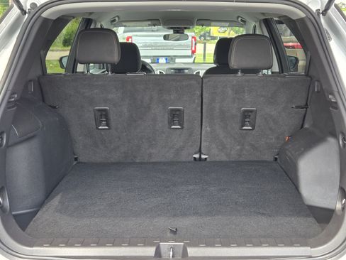 Used 2021 Chevrolet Equinox LS w/ LS Convenience Package FWD image 11