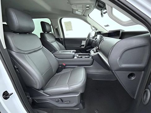 New 2026 Ford Expedition Active AWD/4WD image 15