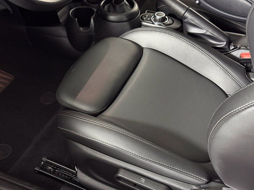 Used 2022 MINI Cooper John Cooper Works FWD image 30