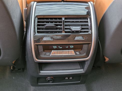 Used 2024 BMW X5 xDrive40i w/ Premium Package image 32