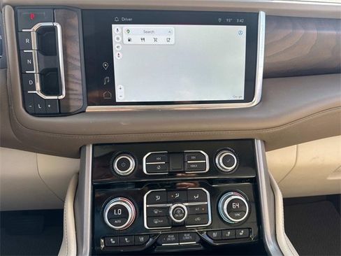 Used 2022 GMC Yukon XL Denali image 24