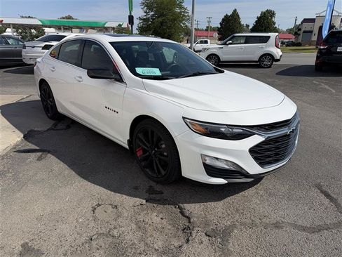 Used 2022 Chevrolet Malibu LT w/ Leather Package FWD image 1