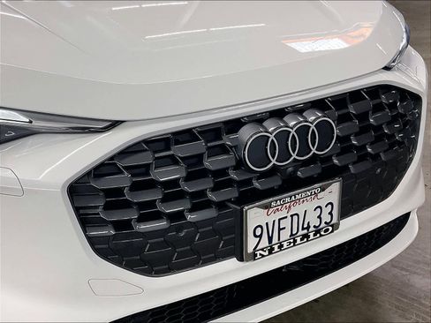 Certified 2025 Audi Q5 Premium w/ Convenience Package AWD/4WD image 31