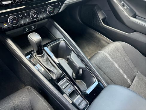 Used 2024 Honda Accord Sport image 15