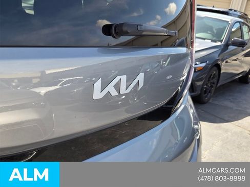 Used 2025 Kia Soul LX w/ LX Technology Package FWD image 11