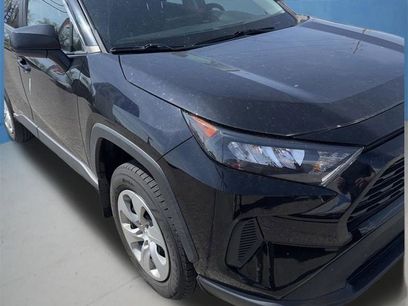 Used 2021 Toyota RAV4 LE w/ Carpet Mat Package (TMS)