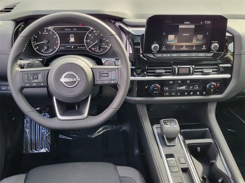 New 2025 Nissan Pathfinder SV w/ SV Premium Package image 5