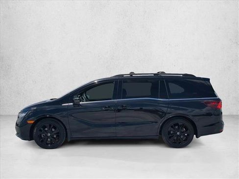 Used 2023 Honda Odyssey Sport image 9