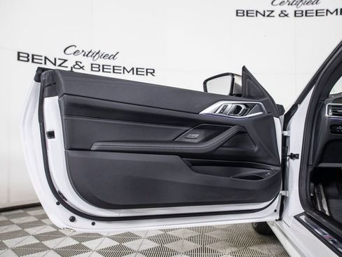 Used 2023 BMW M440i Convertible w/ Premium Package image 23