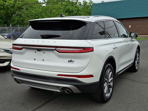 Certified 2022 Lincoln Corsair AWD w/ Premium Package image 6