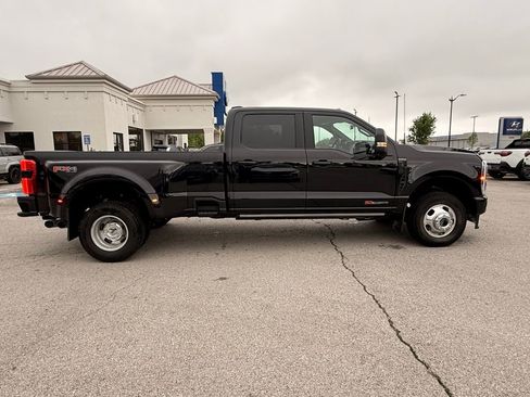 Used 2026 Ford F350 Platinum AWD/4WD image 8