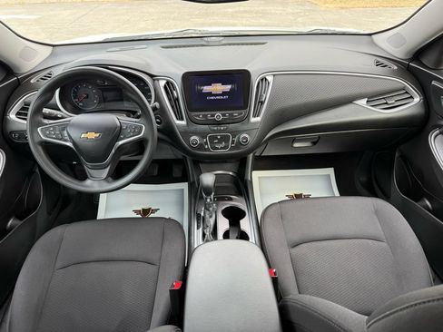 Used 2021 Chevrolet Malibu LS w/ Driver Confidence Package II FWD image 7