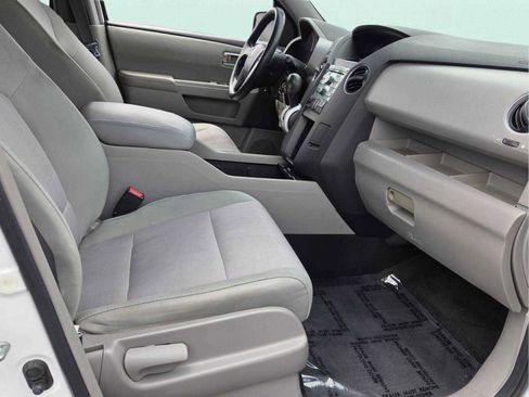Used 2011 Honda Pilot EX image 17