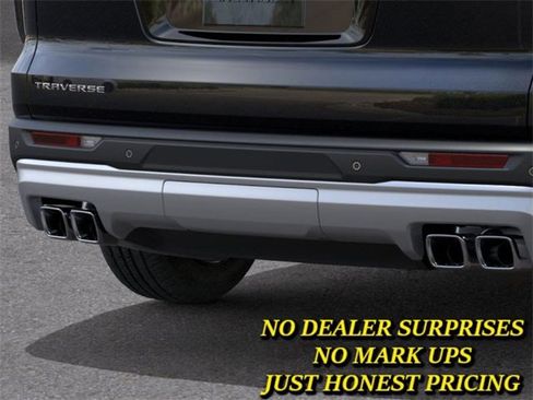 New 2026 Chevrolet Traverse LT w/ Enhanced Driving Package image 14