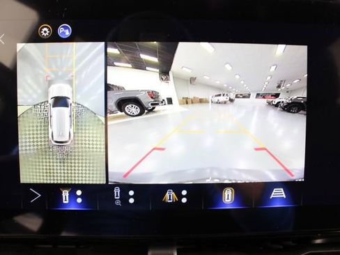 New 2026 Chevrolet Equinox LT w/ Convenience Package II FWD image 5