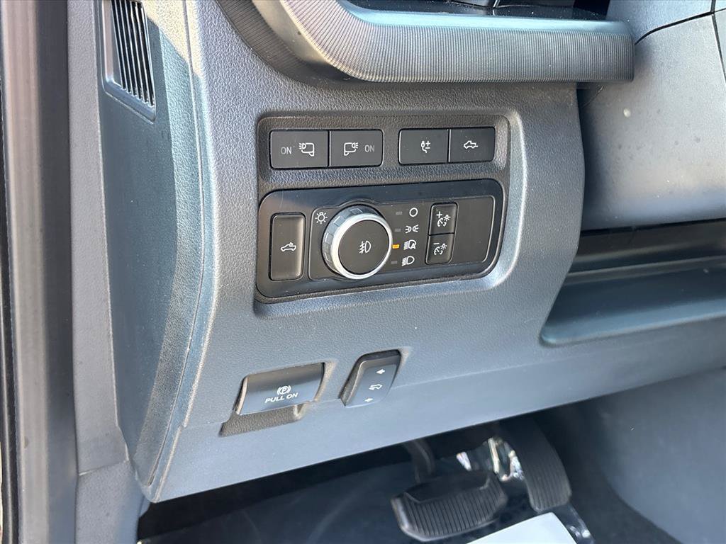 Certified 2023 Ford F450 Platinum w/ FX4 Off-Road Package AWD/4WD image 28