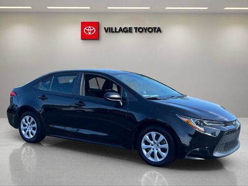 Certified 2022 Toyota Corolla LE FWD image 7