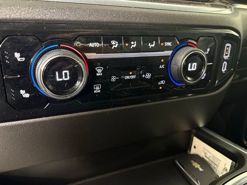 Used 2025 Chevrolet Silverado 1500 LT w/ Z71 Off-Road Package image 35