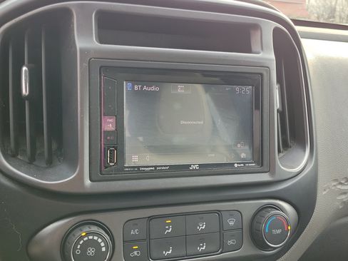 Used 2016 Chevrolet Colorado W/T RWD image 25