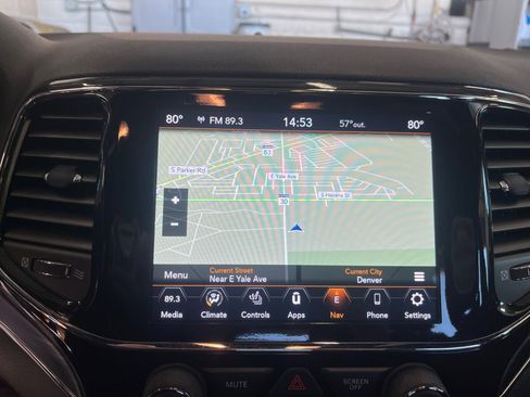 Used 2022 Jeep Grand Cherokee Limited image 14