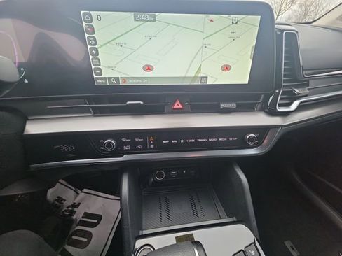 Certified 2024 Kia Sportage EX image 21