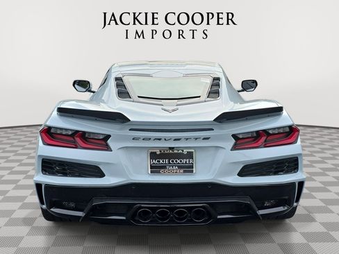 Used 2023 Chevrolet Corvette Z06 RWD image 6
