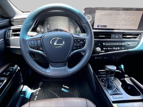Used 2023 Lexus ES 350 w/ Premium Package FWD image 6