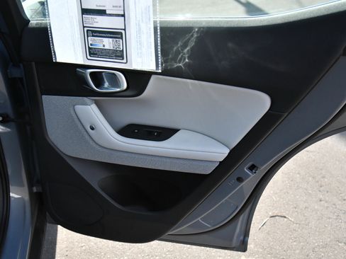Used 2023 Polestar Polestar 2 w/ Pilot Pack AWD/4WD image 39