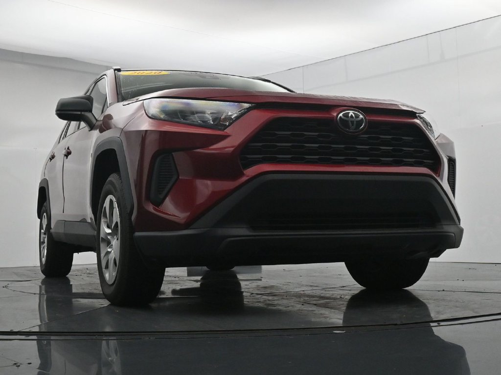 Used 2020 Toyota RAV4 LE w/ All Weather Liner Package AWD/4WD image 18