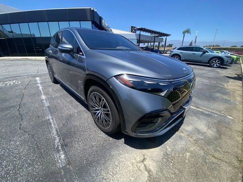 Certified 2023 Mercedes-Benz EQS 580 4MATIC SUV image 2