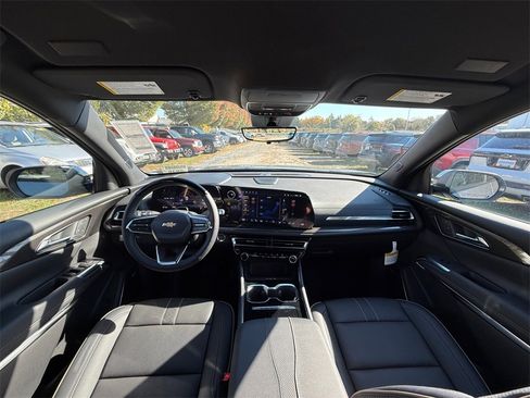 New 2026 Chevrolet Traverse High Country image 16