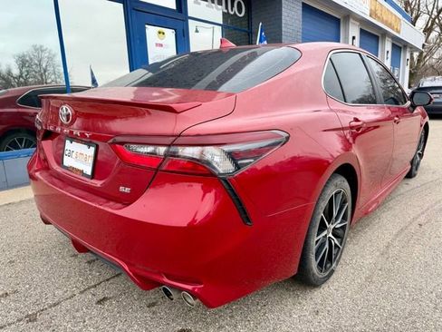 Used 2021 Toyota Camry SE image 7