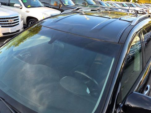 Used 2014 Nissan Pathfinder SV AWD/4WD image 23