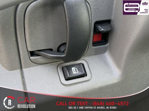 Used 2022 Chevrolet Express 3500 LS image 28