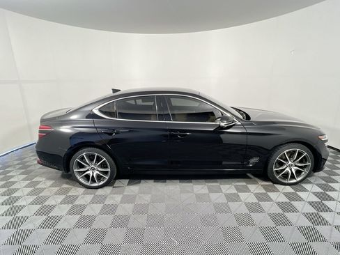 Used 2022 Genesis G70 3.3T RWD image 2
