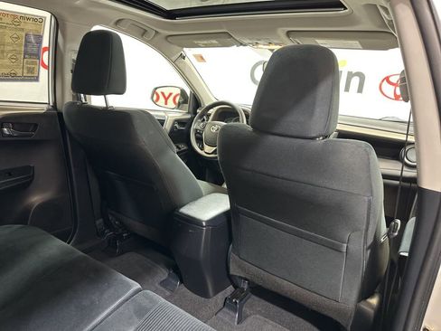 Used 2014 Toyota RAV4 XLE image 16