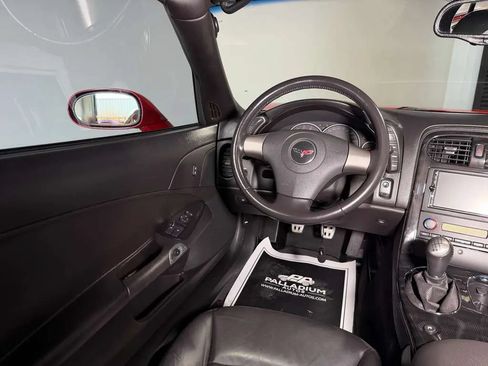 Used 2008 Chevrolet Corvette Coupe w/ Z51 Performance Package RWD image 17