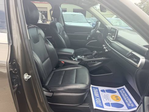 Used 2020 Kia Telluride S w/ S 8 Passenger Seating Package FWD image 15