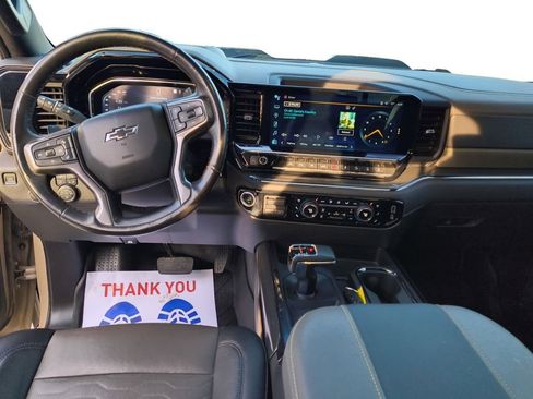 Used 2023 Chevrolet Silverado 1500 ZR2 w/ Technology Package image 10