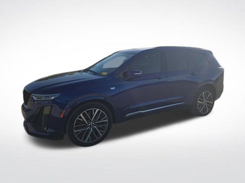 Used 2023 Cadillac XT6 Sport w/ Technology Package AWD/4WD image 5