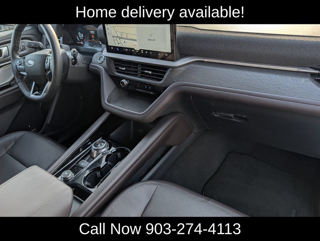Used 2026 Ford Explorer Platinum RWD image 34