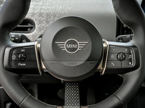 Used 2025 MINI Cooper S image 18